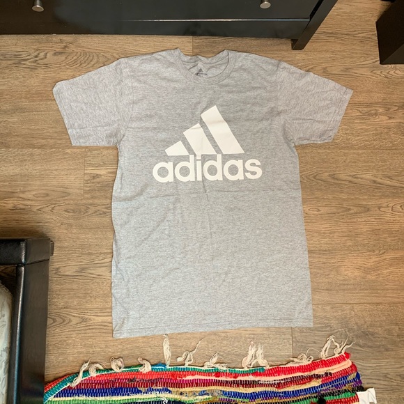 grey adidas shirt - Picture 2 of 7
